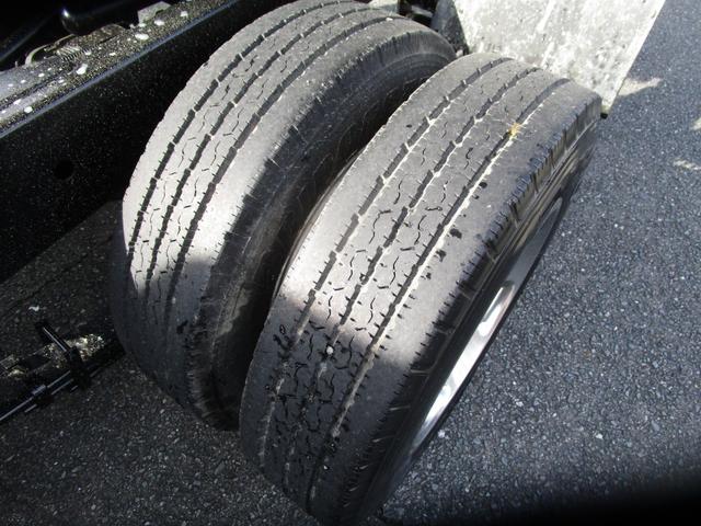 キャンター ３ｔ全低床ダンプ　・内外装クリーニング仕上・ワンオーナー車・メッキパーツ付・オールペイント済・ドライブレコーダー・運転席エアバック（34枚目）