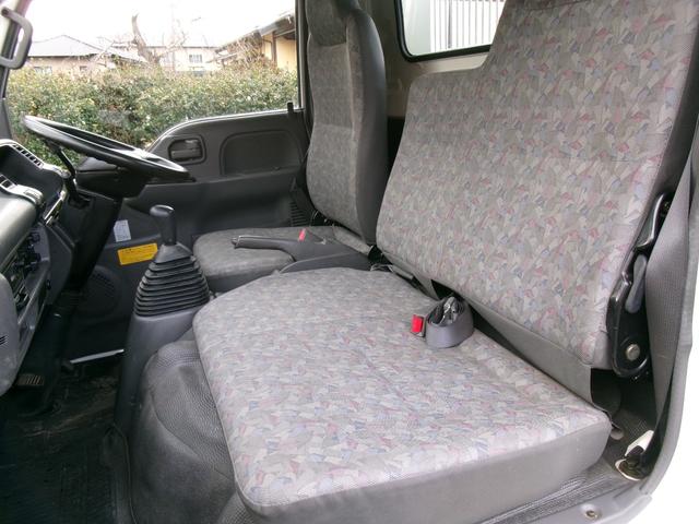 エルフトラック ２ｔフルフラットローダンプ　・内外装クリーニング仕上・ワンオーナー車・あおり支柱無３方開・ブリッジフック・運転席エアバック・ＡＢＳ・ＨＳＡ（16枚目）