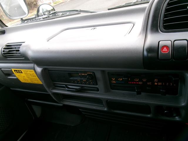 エルフトラック ２ｔフルフラットローダンプ　・内外装クリーニング仕上・ワンオーナー車・あおり支柱無３方開・ブリッジフック・運転席エアバック・ＡＢＳ・ＨＳＡ（18枚目）