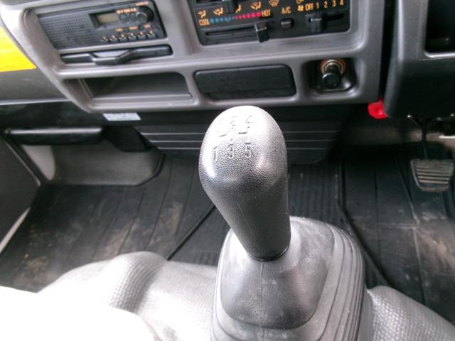 エルフトラック ２ｔフルフラットローダンプ　・内外装クリーニング仕上・ワンオーナー車・あおり支柱無３方開・ブリッジフック・運転席エアバック・ＡＢＳ・ＨＳＡ（19枚目）