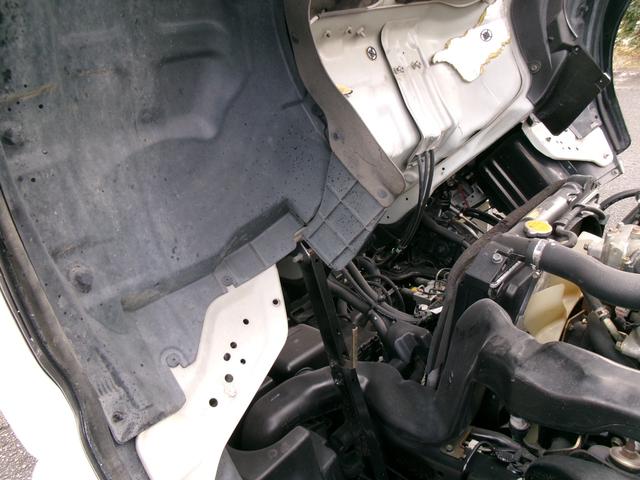 エルフトラック ２ｔフルフラットローダンプ　・内外装クリーニング仕上・ワンオーナー車・あおり支柱無３方開・ブリッジフック・運転席エアバック・ＡＢＳ・ＨＳＡ（29枚目）