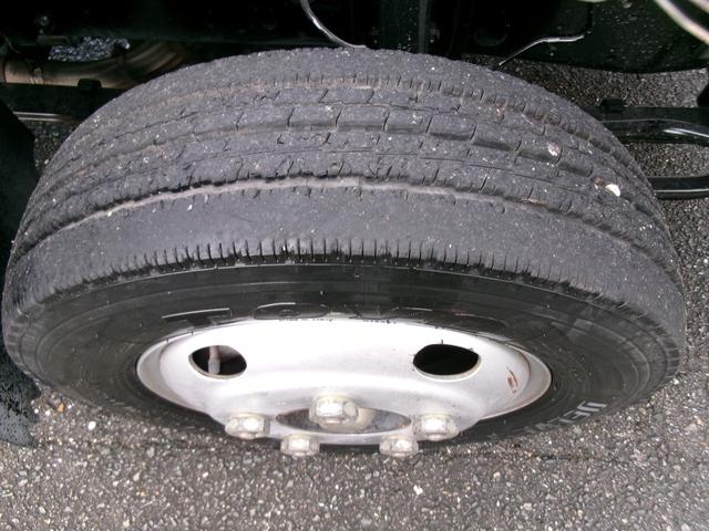 エルフトラック ２ｔフルフラットローダンプ　・内外装クリーニング仕上・ワンオーナー車・あおり支柱無３方開・ブリッジフック・運転席エアバック・ＡＢＳ・ＨＳＡ（34枚目）