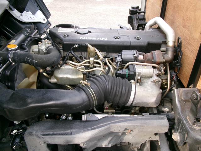 アトラストラック ２ｔフルフラットロー平ボディー　・内外装クリーニング仕上・ＨＳＡ（坂道発進装置）・３ペダル・電動格納ミラー・ＥＴＣ・運転席エアバック・ＡＢＳ（31枚目）