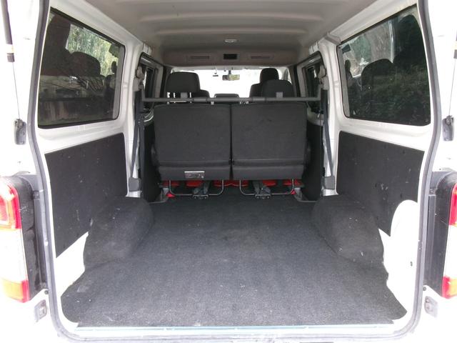キャラバン ５ドア　ロングＶＸ　・内外装クリーニング仕上・ワンオーナー車・６人乗り・記録簿（Ｒ１年〜Ｒ６年全て日産ディーラー）・アラウンドモニター・ＥＴＣ・ドライブレコーダー・Ｗエアコン（15枚目）