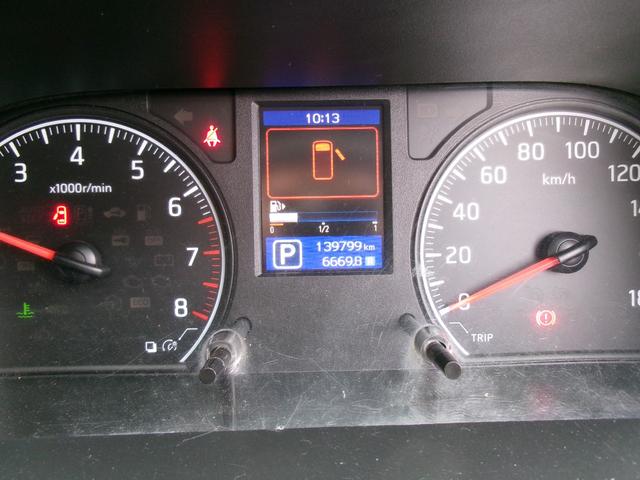 キャラバン ５ドア　ロングＶＸ　・内外装クリーニング仕上・ワンオーナー車・６人乗り・記録簿（Ｒ１年〜Ｒ６年全て日産ディーラー）・アラウンドモニター・ＥＴＣ・ドライブレコーダー・Ｗエアコン（16枚目）