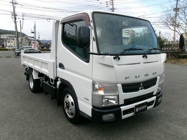 キャンター ２ｔ全低床ダンプ　内外装クリーニング仕上・ブリッジフック・リアゲートロックピン・電動格納ミラー（左）・ＥＴＣ・ミックスタイヤ６本・イージーゴー（坂道発進装置）・運転席エアバック（3枚目）