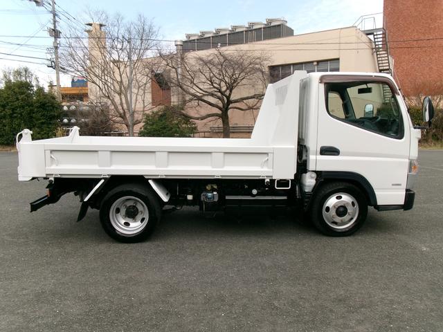 キャンター ２ｔ全低床ダンプ　内外装クリーニング仕上・ブリッジフック・リアゲートロックピン・電動格納ミラー（左）・ＥＴＣ・ミックスタイヤ６本・イージーゴー（坂道発進装置）・運転席エアバック（4枚目）