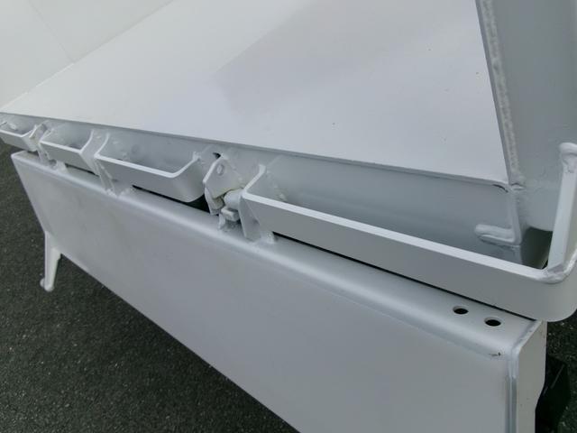 キャンター ２ｔ全低床ダンプ　内外装クリーニング仕上・ブリッジフック・リアゲートロックピン・電動格納ミラー（左）・ＥＴＣ・ミックスタイヤ６本・イージーゴー（坂道発進装置）・運転席エアバック（22枚目）