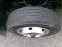 フロントタイヤ:185/80R15(6分山)