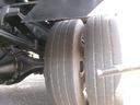 リアタイヤ：２０５／７５Ｒ１６（８分山）