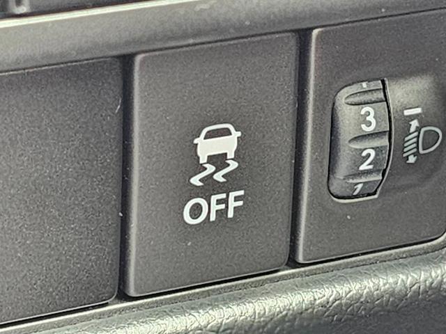 FA EBD付ABS/横滑り防止装置/エアバッグ 運転席/エアバッグ 助手席/衝突安全ボディ/パワーウインドウ/キーレスエントリー/パワーステアリング/オートライト/盗難防止システム/マニュアルエアコン(23枚目)