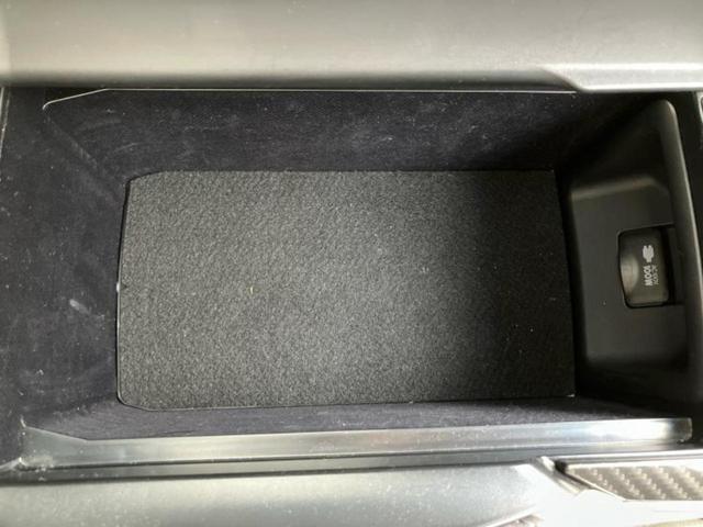 クラウンハイブリッド ＲＳアドバンス　サンルーフ／純正　ＳＤナビ／デジタルインナーミラー／衝突安全装置／シートヒーター／車線逸脱防止支援システム／シート　フルレザー／パーキングアシスト　バックガイド／ヘッドランプ　ＬＥＤ　革シート　ＥＴＣ（26枚目）