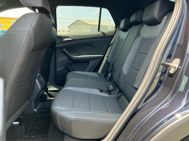 Ｔ－クロス ＴＳＩ　Ｒライン　保証書／純正　ＳＤナビ／衝突安全装置／車線逸脱防止支援システム／シート　ハーフレザー／パーキングアシスト　バックガイド／ヘッドランプ　ＬＥＤ／ＥＴＣ／ＥＢＤ付ＡＢＳ／横滑り防止装置　バックカメラ（7枚目）