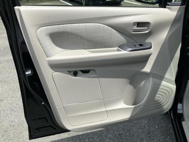 デイズ Ｓ　保証書／エマージェンシーブレーキ／車線逸脱防止支援システム／ＵＳＢジャック／ＥＢＤ付ＡＢＳ／横滑り防止装置／アイドリングストップ／禁煙車／エアバッグ　運転席／エアバッグ　助手席／エアバッグ　サイド（22枚目）