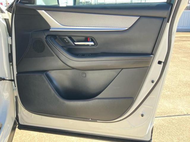 ＣＸ－６０ ＸＤエクスクルーシブモード　サンルーフ／純正エアロ／ＢＯＳＥ／保証書／純正　１１．６インチ　ＳＤナビ／アイアクティブセンス（マツダ）／シートヒーター　全席／全方位モニター／車線逸脱防止支援システム／シート　合皮／電動バックドア（20枚目）