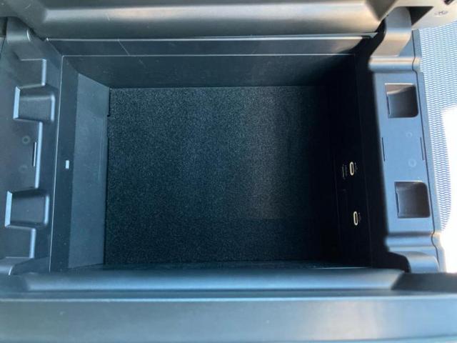 ＣＸ－６０ ＸＤエクスクルーシブモード　サンルーフ／純正エアロ／ＢＯＳＥ／保証書／純正　１１．６インチ　ＳＤナビ／アイアクティブセンス（マツダ）／シートヒーター　全席／全方位モニター／車線逸脱防止支援システム／シート　合皮／電動バックドア（26枚目）