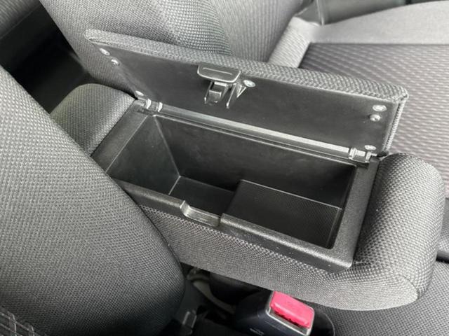 スペーシアカスタムＺ Ｚ　保証書／ディスプレイオーディオ／電動スライドドア／シートヒーター　運転席／ヘッドランプ　ＨＩＤ／ＵＳＢジャック／Ｂｌｕｅｔｏｏｔｈ接続／ＥＢＤ付ＡＢＳ／アイドリングストップ／ＤＶＤ／禁煙車　ＤＶＤ再生（26枚目）