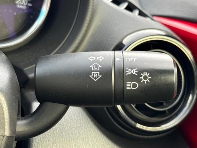ロードスター Ｓ　新品タイヤ／ヘッドランプ　ＨＩＤ／ＵＳＢジャック／ＥＴＣ／ＥＢＤ付ＡＢＳ／横滑り防止装置／エアバッグ　運転席／エアバッグ　助手席／ＭＴモード付き／アルミホイール　純正　１６インチ　ＨＩＤヘッドライト（12枚目）