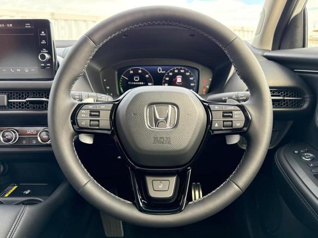 ＺＲ－Ｖ ｅＨＥＶ　Ｚ　純正　９インチ　メモリーナビ／ホンダセンシング／シートヒーター　前席／全方位モニター／車線逸脱防止支援システム／シート　フルレザー／パーキングアシスト　バックガイド／電動バックドア　革シート　禁煙車（15枚目）