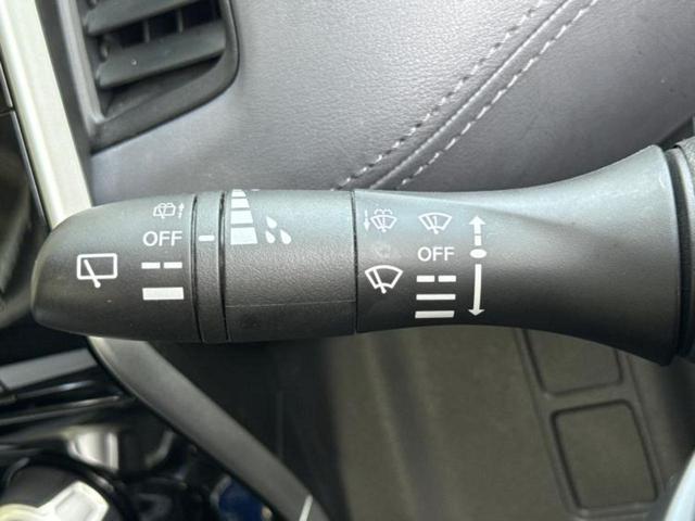 セレナ ｅパワーハイウェイスターＶ　保証書／純正　１０インチ　ＳＤナビ／エマージェンシーブレーキ／両側電動スライドドア／アラウンドビューモニター／車線逸脱防止支援システム／プロパイロット／ドライブレコーダー　純正　衝突被害軽減システム（16枚目）