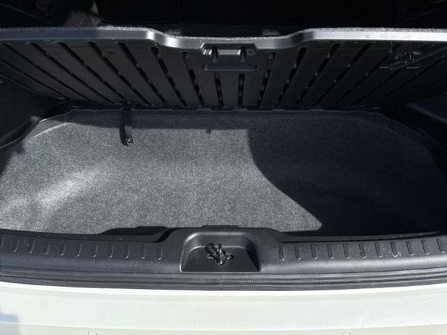 セレナ ｅパワーハイウェイスターＶ　保証書／純正　１０インチ　ＳＤナビ／エマージェンシーブレーキ／両側電動スライドドア／アラウンドビューモニター／車線逸脱防止支援システム／プロパイロット／ドライブレコーダー　純正　衝突被害軽減システム（27枚目）