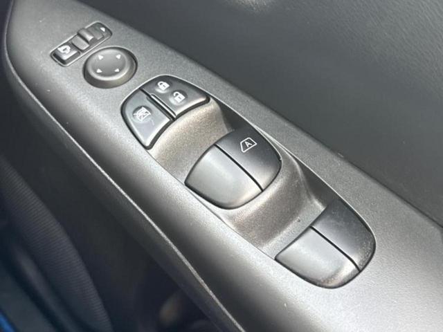 セレナ ｅパワーハイウェイスターＶ　保証書／純正　１０インチ　ＳＤナビ／エマージェンシーブレーキ／両側電動スライドドア／アラウンドビューモニター／車線逸脱防止支援システム／プロパイロット／ドライブレコーダー　純正　衝突被害軽減システム（30枚目）