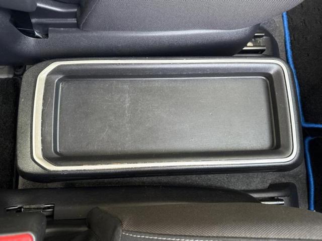 セレナ ｅパワーハイウェイスターＶ　保証書／純正　１０インチ　ＳＤナビ／エマージェンシーブレーキ／両側電動スライドドア／アラウンドビューモニター／車線逸脱防止支援システム／プロパイロット／ドライブレコーダー　純正　衝突被害軽減システム（32枚目）