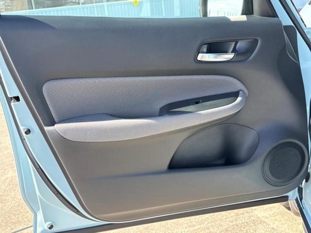 フィット クロスター　保証書／純正　９インチ　ＳＤナビ／ホンダセンシング／車線逸脱防止支援システム／パーキングアシスト　バックガイド／ドライブレコーダー　純正／ヘッドランプ　ＬＥＤ／ＵＳＢジャック　衝突被害軽減システム（21枚目）