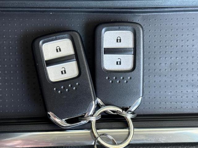 フィット クロスター　保証書／純正　９インチ　ＳＤナビ／ホンダセンシング／車線逸脱防止支援システム／パーキングアシスト　バックガイド／ドライブレコーダー　純正／ヘッドランプ　ＬＥＤ／ＵＳＢジャック　衝突被害軽減システム（35枚目）