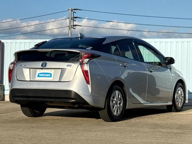 プリウス Ｓセーフティプラス　保証書／純正　９インチ　メモリーナビ／トヨタセーフティセンス／車線逸脱防止支援システム／パーキングアシスト　バックガイド／ヘッドランプ　ＬＥＤ／Ｂｌｕｅｔｏｏｔｈ接続／ＥＴＣ　衝突被害軽減システム（3枚目）