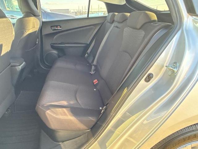 プリウス Ｓセーフティプラス　保証書／純正　９インチ　メモリーナビ／トヨタセーフティセンス／車線逸脱防止支援システム／パーキングアシスト　バックガイド／ヘッドランプ　ＬＥＤ／Ｂｌｕｅｔｏｏｔｈ接続／ＥＴＣ　衝突被害軽減システム（7枚目）