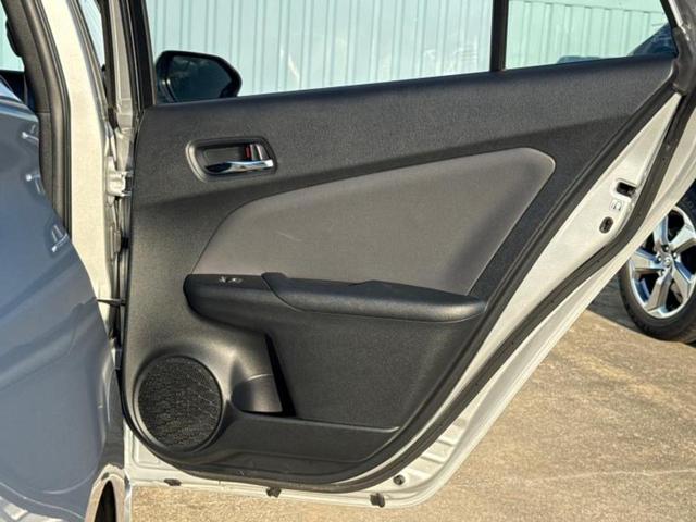 プリウス Ｓセーフティプラス　保証書／純正　９インチ　メモリーナビ／トヨタセーフティセンス／車線逸脱防止支援システム／パーキングアシスト　バックガイド／ヘッドランプ　ＬＥＤ／Ｂｌｕｅｔｏｏｔｈ接続／ＥＴＣ　衝突被害軽減システム（22枚目）