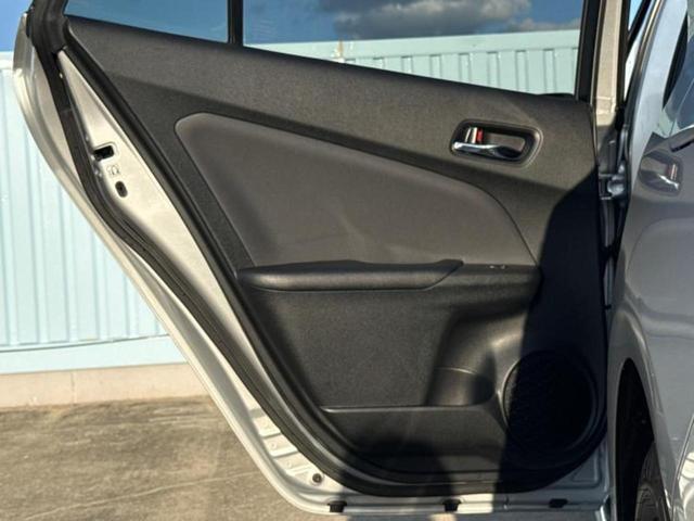 プリウス Ｓセーフティプラス　保証書／純正　９インチ　メモリーナビ／トヨタセーフティセンス／車線逸脱防止支援システム／パーキングアシスト　バックガイド／ヘッドランプ　ＬＥＤ／Ｂｌｕｅｔｏｏｔｈ接続／ＥＴＣ　衝突被害軽減システム（23枚目）