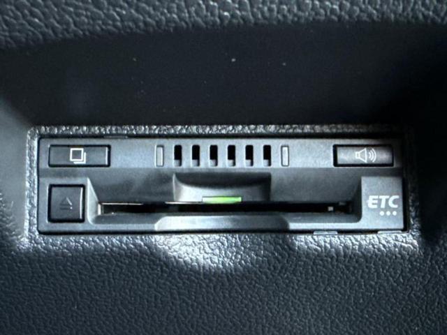 プリウス Ｓセーフティプラス　保証書／純正　９インチ　メモリーナビ／トヨタセーフティセンス／車線逸脱防止支援システム／パーキングアシスト　バックガイド／ヘッドランプ　ＬＥＤ／Ｂｌｕｅｔｏｏｔｈ接続／ＥＴＣ　衝突被害軽減システム（26枚目）