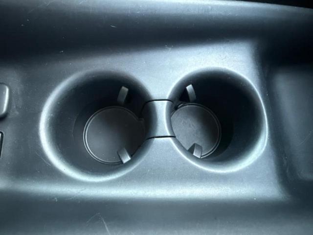 プリウス Ｓセーフティプラス　保証書／純正　９インチ　メモリーナビ／トヨタセーフティセンス／車線逸脱防止支援システム／パーキングアシスト　バックガイド／ヘッドランプ　ＬＥＤ／Ｂｌｕｅｔｏｏｔｈ接続／ＥＴＣ　衝突被害軽減システム（41枚目）