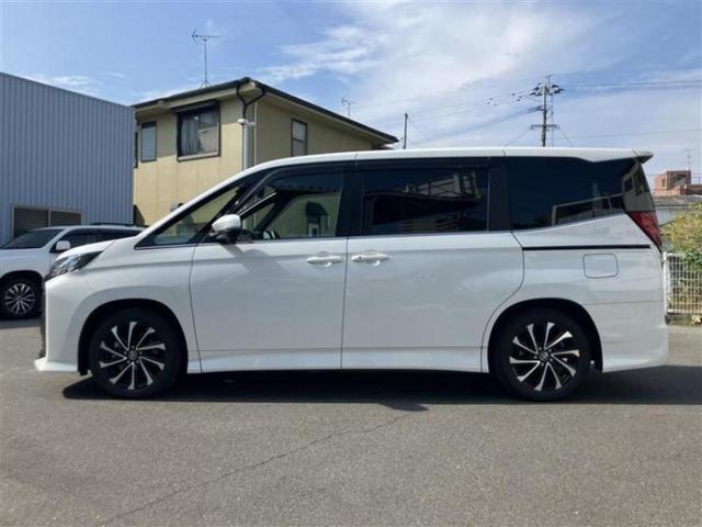 ノア ハイブリッドＳ－Ｚ　新品タイヤ／保証書／ディスプレイオーディオ＋ナビ１０．５インチ／トヨタセーフティセンス／両側電動スライドドア／シートヒーター　前席／車線逸脱防止支援システム／シート　ハーフレザー　衝突被害軽減システム（2枚目）