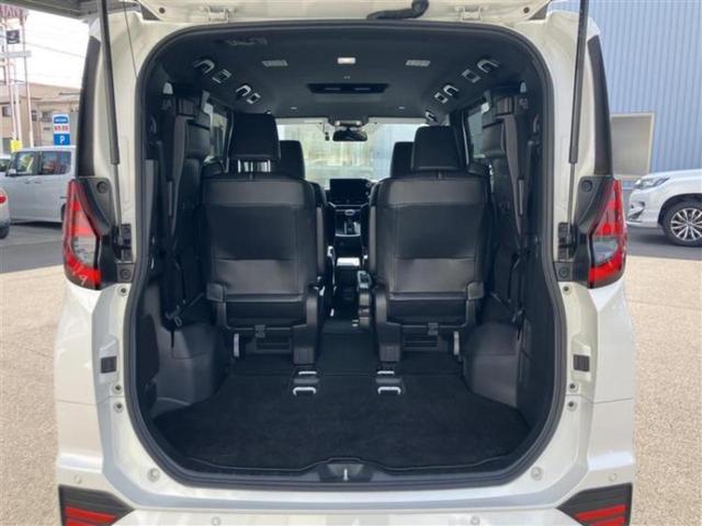 ノア ハイブリッドＳ－Ｚ　新品タイヤ／保証書／ディスプレイオーディオ＋ナビ１０．５インチ／トヨタセーフティセンス／両側電動スライドドア／シートヒーター　前席／車線逸脱防止支援システム／シート　ハーフレザー　衝突被害軽減システム（8枚目）