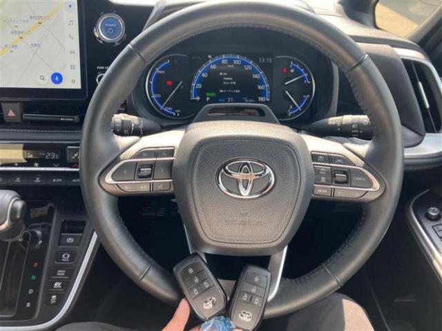 ノア ハイブリッドＳ－Ｚ　新品タイヤ／保証書／ディスプレイオーディオ＋ナビ１０．５インチ／トヨタセーフティセンス／両側電動スライドドア／シートヒーター　前席／車線逸脱防止支援システム／シート　ハーフレザー　衝突被害軽減システム（12枚目）