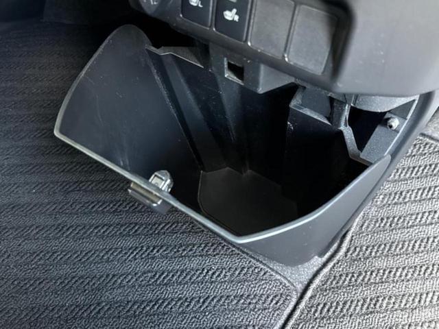 ルーミー カスタムG-T 新品タイヤ/保証書/純正 SDナビ/スマートアシスト(トヨタ・ダイハツ)/両側電動スライドドア/シートヒーター 前席/車線逸脱防止支援システム/ヘッドランプ LED/Bluetooth接続 ターボ(35枚目)