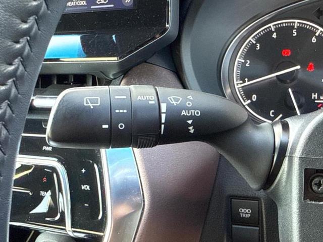 ハリアー Zレザーパッケージ 新品タイヤ/パノラマルーフ/JBL/保証書/純正 SDナビ/デジタルインナーミラー/トヨタセーフティセンス/エアーシート 前席/パノラミックビューモニター/車線逸脱防止支援システム/シート 合皮(17枚目)