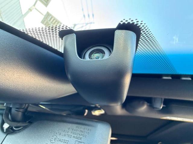 ハリアー Zレザーパッケージ 新品タイヤ/パノラマルーフ/JBL/保証書/純正 SDナビ/デジタルインナーミラー/トヨタセーフティセンス/エアーシート 前席/パノラミックビューモニター/車線逸脱防止支援システム/シート 合皮(35枚目)