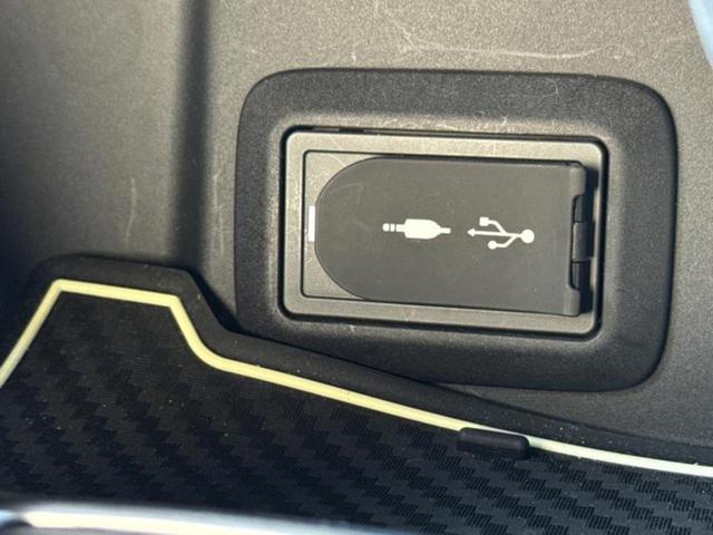 ハリアー Zレザーパッケージ 新品タイヤ/パノラマルーフ/JBL/保証書/純正 SDナビ/デジタルインナーミラー/トヨタセーフティセンス/エアーシート 前席/パノラミックビューモニター/車線逸脱防止支援システム/シート 合皮(37枚目)