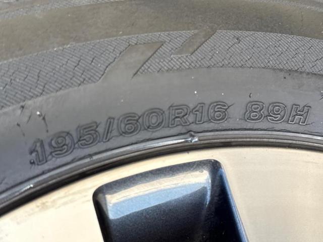 セレナ ハイウェイスタープロパイロットエディション　新品タイヤ／保証書／純正　９インチ　ＳＤナビ／フリップダウンモニター　純正　１０．２インチ／エマージェンシーブレーキ／両側電動スライドドア／車線逸脱防止支援システム／プロパイロット　バックカメラ（52枚目）