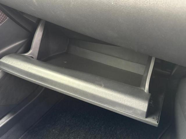 ＷＥＣＡＲＳでは各商談席に大型モニターをご用意しております！見やすい大画面でゆったりと全国の在庫をご覧いただけます！是非ご来店お待ちしております！