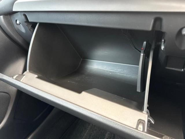 アクセラ １５Ｓ　保証書／純正　ＳＤナビ／衝突安全装置／車線逸脱防止支援システム／ヘッドランプ　ＬＥＤ／Ｂｌｕｅｔｏｏｔｈ接続／ＥＴＣ／ＥＢＤ付ＡＢＳ／横滑り防止装置／アイドリングストップ／クルーズコントロール（36枚目）