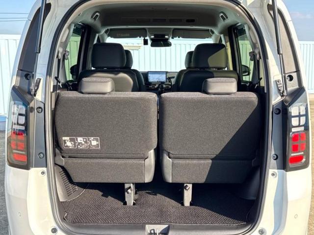 フリード ｅＨＥＶエアーＥＸ　新品タイヤ／純正　９インチ　メモリーナビ／ホンダセンシング／両側電動スライドドア／シートヒーター　前席／車線逸脱防止支援システム／パーキングアシスト　バックガイド／ヘッドランプ　ＬＥＤ　バックカメラ（20枚目）