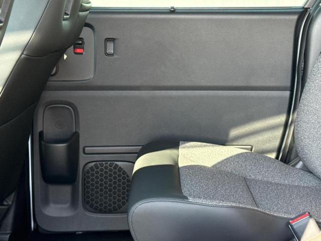 フリード ｅＨＥＶエアーＥＸ　新品タイヤ／純正　９インチ　メモリーナビ／ホンダセンシング／両側電動スライドドア／シートヒーター　前席／車線逸脱防止支援システム／パーキングアシスト　バックガイド／ヘッドランプ　ＬＥＤ　バックカメラ（24枚目）