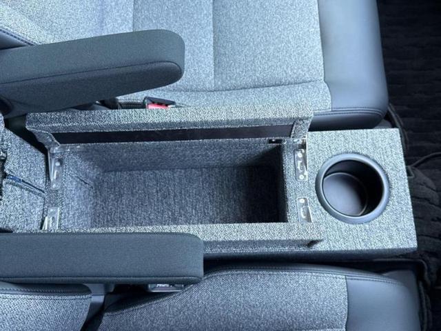 フリード ｅＨＥＶエアーＥＸ　新品タイヤ／純正　９インチ　メモリーナビ／ホンダセンシング／両側電動スライドドア／シートヒーター　前席／車線逸脱防止支援システム／パーキングアシスト　バックガイド／ヘッドランプ　ＬＥＤ　バックカメラ（32枚目）