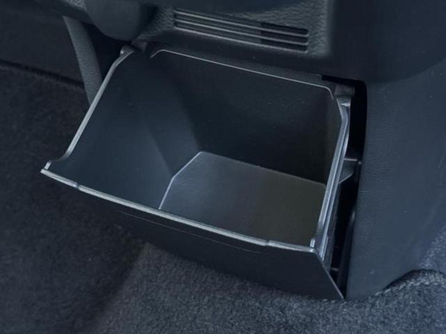 デイズ Ｓ　保証書／エマージェンシーブレーキ／ＥＢＤ付ＡＢＳ／横滑り防止装置／アイドリングストップ／禁煙車／パワーウインドウ／インテリジェントキー／パワーステアリング／オートライト／マニュアルエアコン／取扱説明書（30枚目）