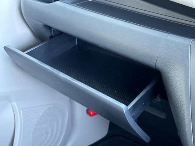 デイズ Ｓ　保証書／エマージェンシーブレーキ／ＥＢＤ付ＡＢＳ／横滑り防止装置／アイドリングストップ／禁煙車／パワーウインドウ／インテリジェントキー／パワーステアリング／オートライト／マニュアルエアコン／取扱説明書（31枚目）